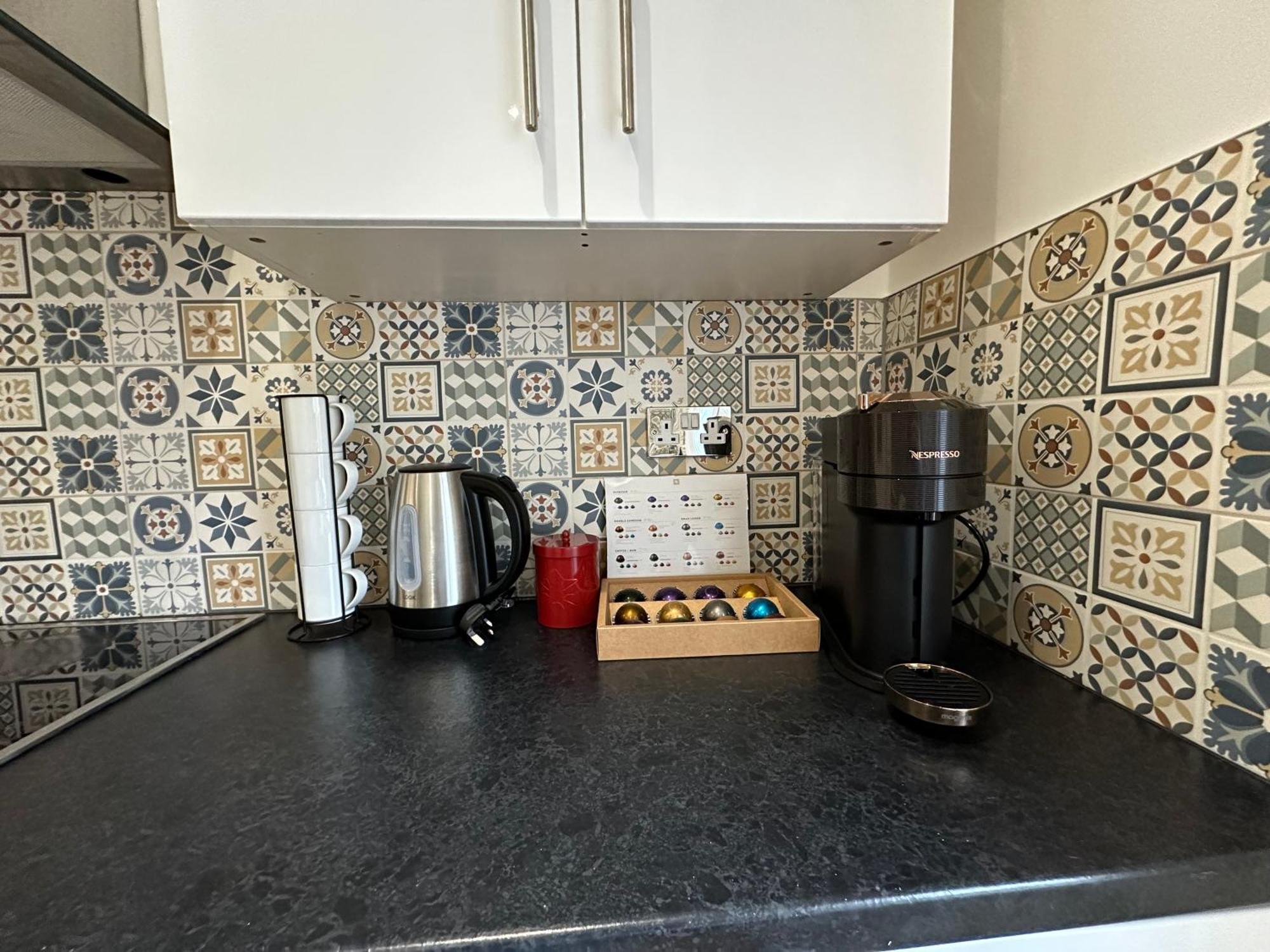 Brand New Flat In Central Лондон Экстерьер фото